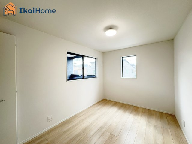 神戸市西区王塚台第6　1号棟　新築戸建の内装|【ホームページに現地動画掲載中】●年中無休：当日予約可●2階洋室です。二面採光の明るい空間です！