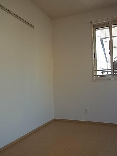 川崎市多摩区登戸の賃貸マンションの居間・リビング