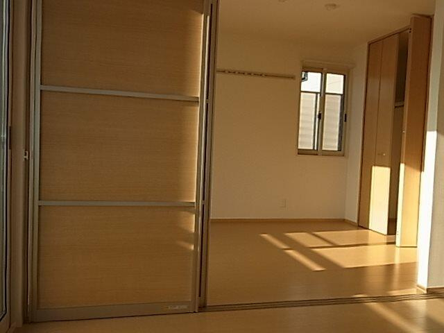 川崎市多摩区登戸の賃貸マンションの寝室