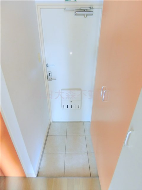 ヂオメトリーの玄関