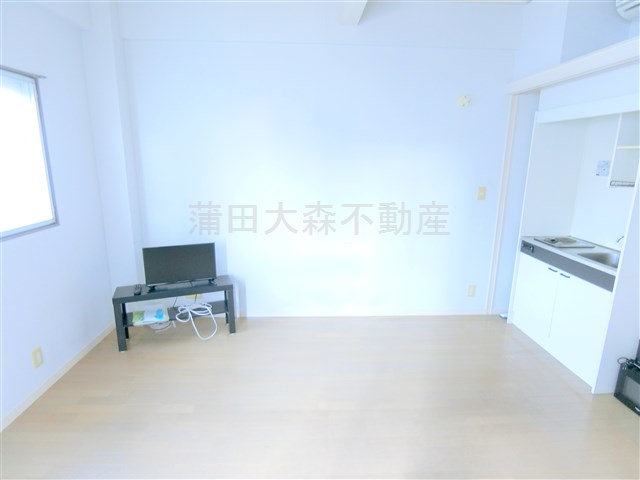 ヂオメトリーの居間・リビング