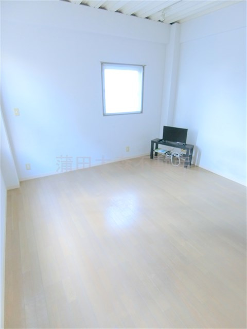 ヂオメトリーの居間・リビング