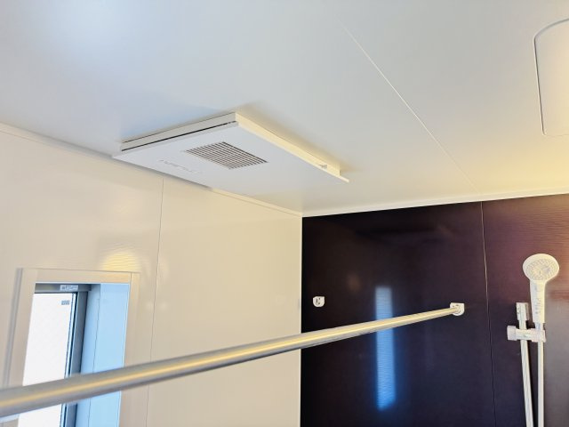 三郷市彦成１丁目新築戸建（彦成第６）の冷暖房・空調設備|雨の日も安心の浴室乾燥機つき