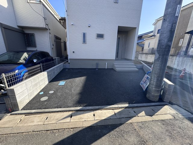 三郷市彦成１丁目新築戸建（彦成第６）の駐車場|駐車スペース完備