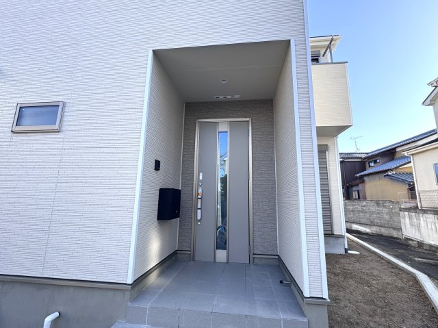 三郷市彦成１丁目新築戸建（彦成第６）のエントランス|エントランス・玄関ポーチ