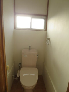 【トイレ】 | 上祖師谷3丁目貸家/倉庫/駐車場付