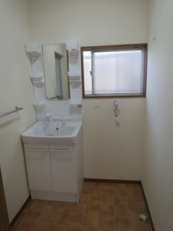 【収納】 | 上祖師谷3丁目貸家/倉庫/駐車場付