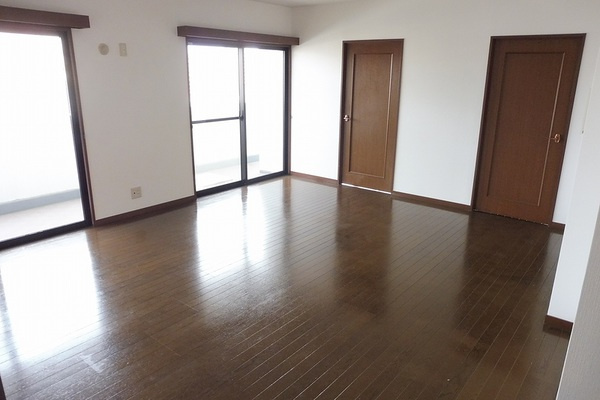 ヒューマンズ六ッ門の居間・リビング