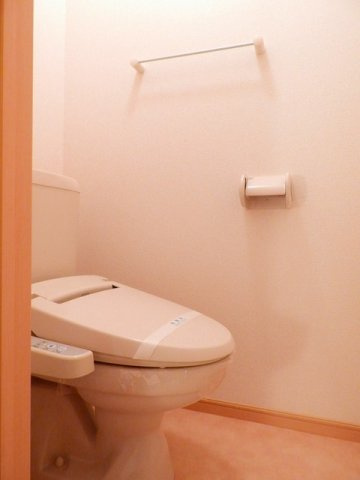 ヴィラ　クレールのトイレ|コンパクトで使いやすいトイレです