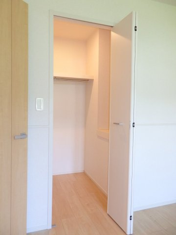 サニーブライト原野の収納|たっぷりとした収納スペースです