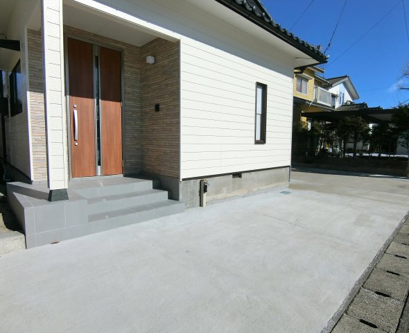 新発田市山崎の駐車場