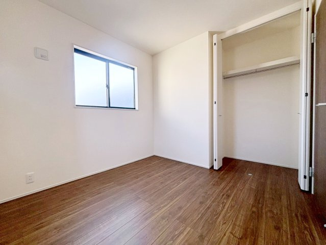 島田市旭3丁目／　新築戸建の洋室