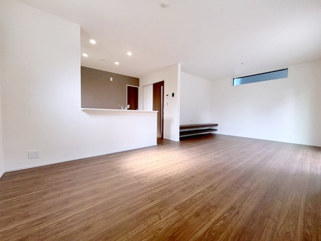島田市旭3丁目／　新築戸建の居間・リビング