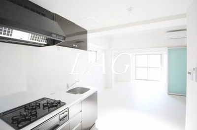 【居間・リビング】 | ＶＡＬＥＮＴＩＡ麻布 | 洋室のお部屋です。