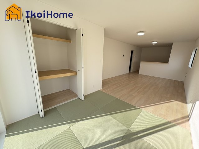 神戸市西区王塚台第6　8号棟　新築戸建の内装|ホームページに現地動画掲載中】●年中無休：当日予約可●収納スペースも広い和室空間は非常に便利です。