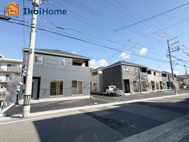 神戸市西区王塚台第6　8号棟　新築戸建の前面道路含む現地写真|【ホームページに現地動画掲載中】●年中無休：当日予約可●出合小学校徒歩15分、王塚台中学校徒歩8分！