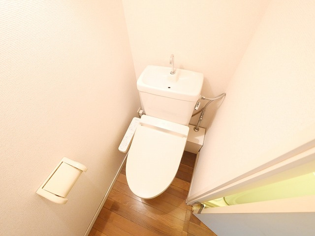 レオパレス古都のトイレ|シンプルで使いやすいトイレです