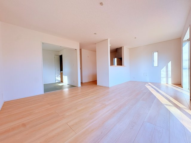 八女市蒲原新築建売の居間・リビング