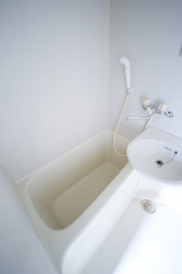 【浴室】 | 昭和ハイツ | 日々の疲れを癒すお風呂付です