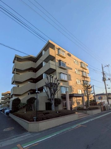 グラン・ドムール吹上の外観