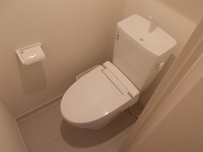 【トイレ】 | リブリ・浄心B | ウォシュレット
リブリ浄心　西区の物件はなご家おもてなし不動産へ。