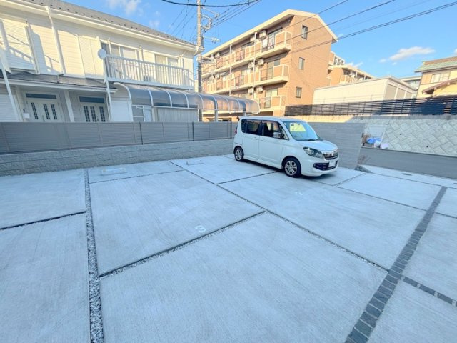 シエルコートの駐車場