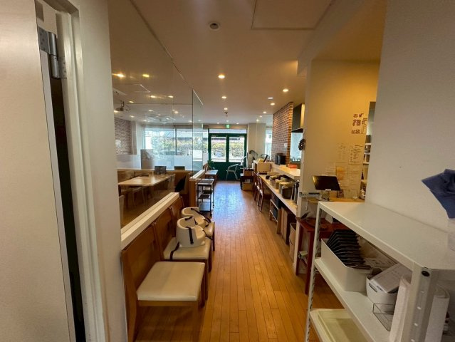 四郷町 貸店舗（メゾン・アマービレ）の内装