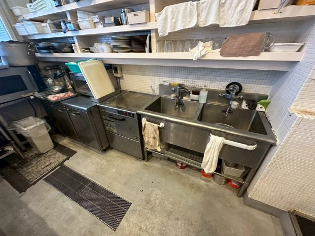 四郷町 貸店舗（メゾン・アマービレ）の内装