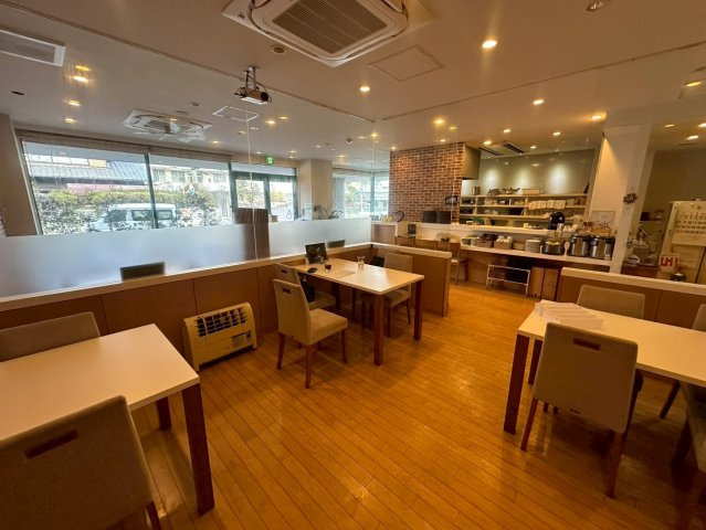 四郷町 貸店舗（メゾン・アマービレ）の内装