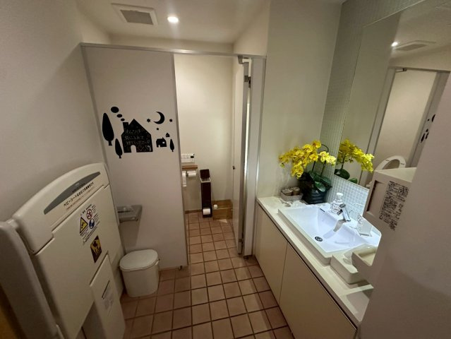 四郷町 貸店舗（メゾン・アマービレ）のトイレ