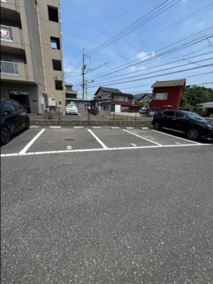 【駐車場】 | スリーポインツⅤ