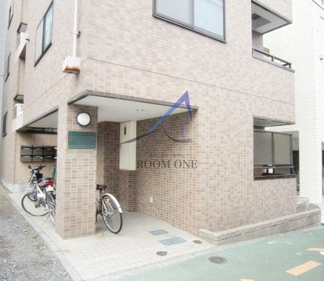 ＮＯＡ　ＹＵＳＨＩＭＡのエントランス|エントランスです。