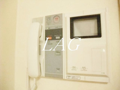 【設備】 | ルーブル日本橋 | モニター付きインターホンです。