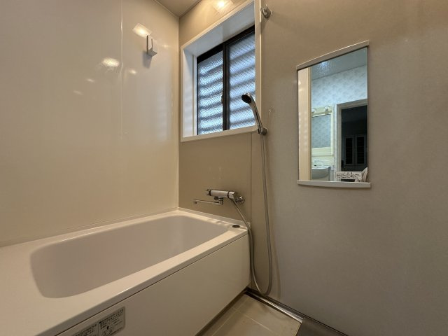 神戸市西区南別府４丁目戸建の浴室