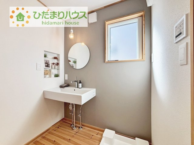 【独立洗面台】 | 取手市桜が丘3丁目　中古戸建 | シンプルで使い勝手の良い独立洗面台！