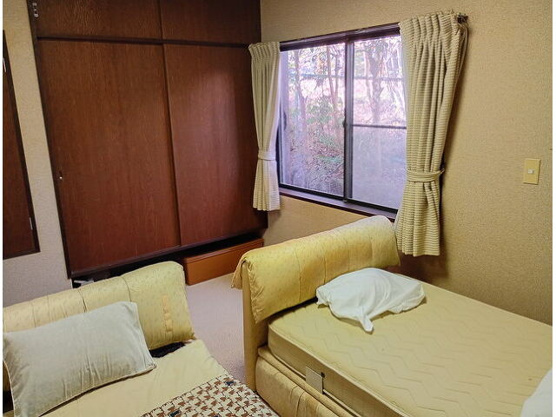 【洋室】 | 大室高原別荘地　戸建