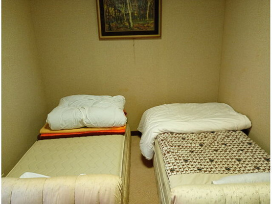 【洋室】 | 大室高原別荘地　戸建