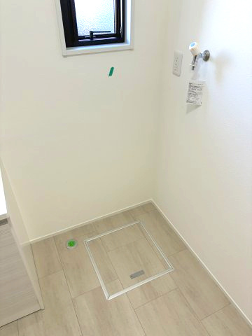 横田4丁目　中古住宅のその他|ランドリースペース