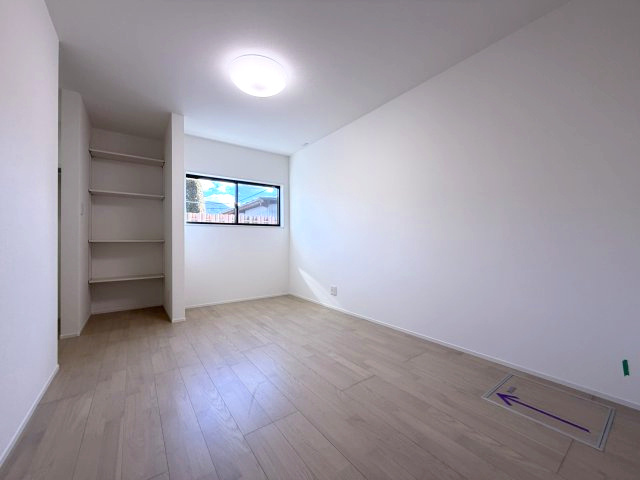 横田4丁目　中古住宅の洋室|1階洋室