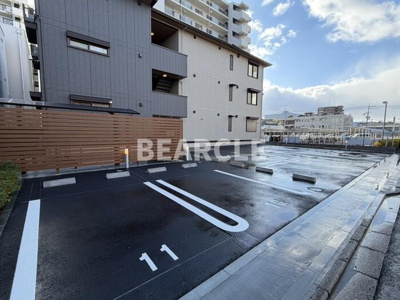 【駐車場】 | ヌーベル・ヴィ―侍従池