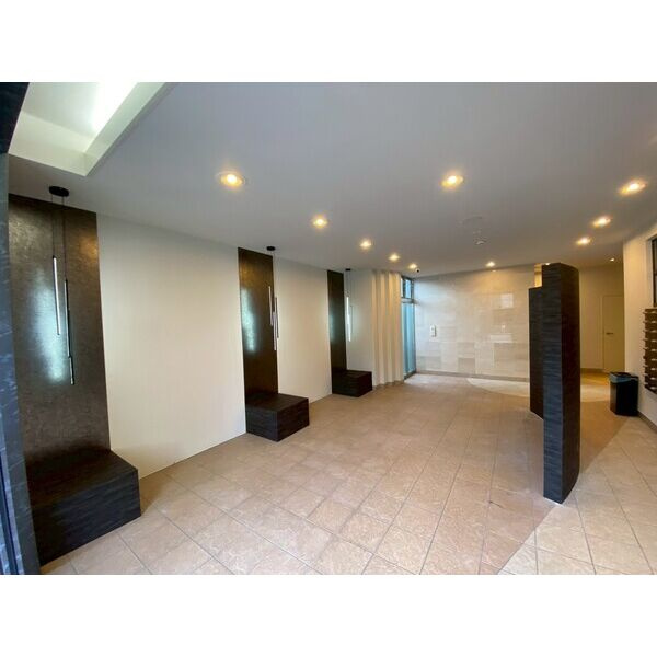 CITY SPIRE新神戸のロビー