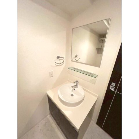 CITY SPIRE新神戸の独立洗面台