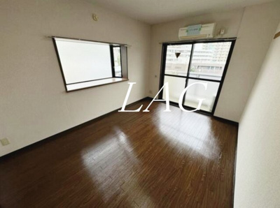 【居間・リビング】 | キャピタルヒロ | 洋室のお部屋です。