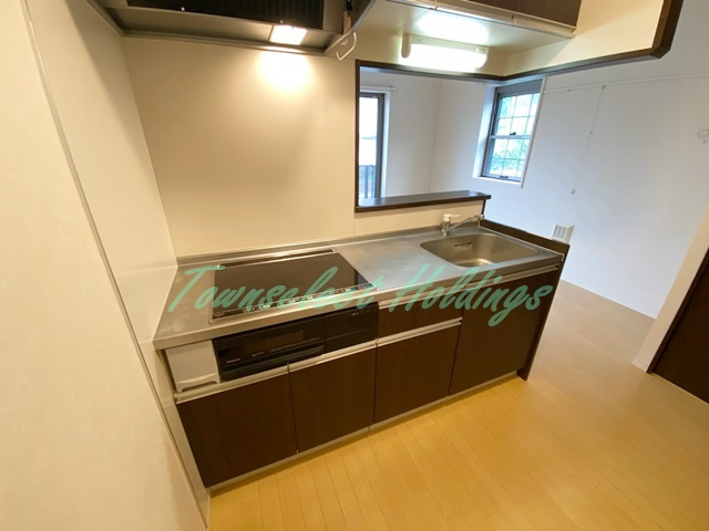 鎌倉市笛田４丁目のアパートのキッチン