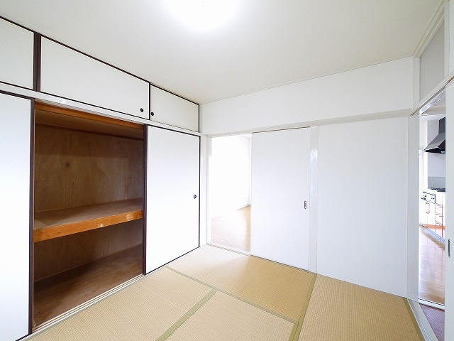 中登美第二団地 B棟の和室