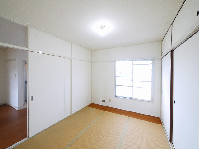 中登美第二団地 B棟の和室