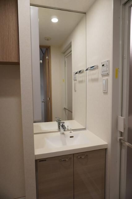 ルーブル都立家政六番館の洗面所