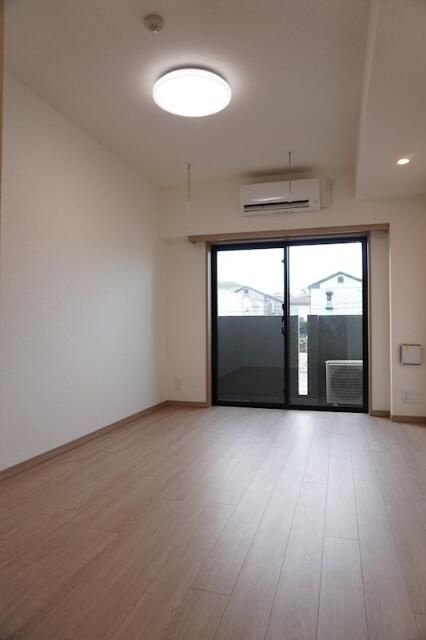 ルーブル都立家政六番館の居間・リビング