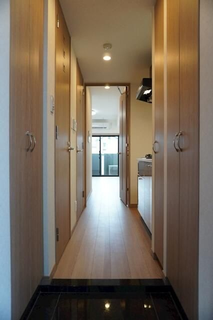 ルーブル都立家政六番館の玄関