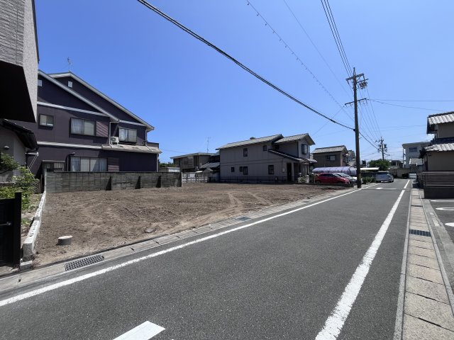 【前面道路含む現地写真】の画像